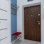 Starowislna Elegant With Air Conditioning Kazimierz Cracow By Renters Prestige Appartement