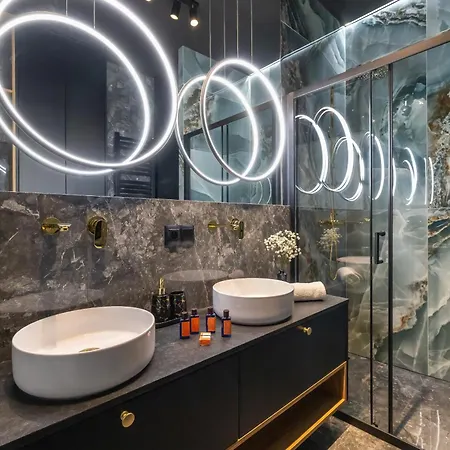 Starowislna Elegant With Air Conditioning Kazimierz Cracow By Renters Prestige Apartman