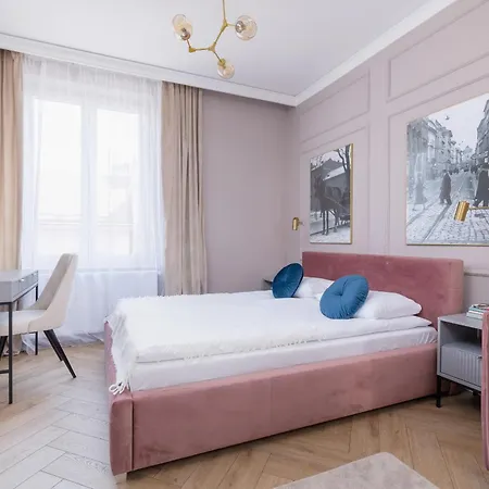 Starowislna Elegant With Air Conditioning Kazimierz Cracow By Renters Prestige *