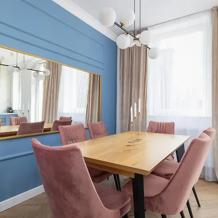 Starowislna Elegant With Air Conditioning Kazimierz Cracow By Renters Prestige * Krakow