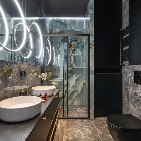 Starowislna Elegant With Air Conditioning Kazimierz Cracow By Renters Prestige