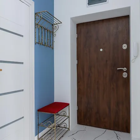 Starowislna Elegant With Air Conditioning Kazimierz Cracow By Renters Prestige Apartment